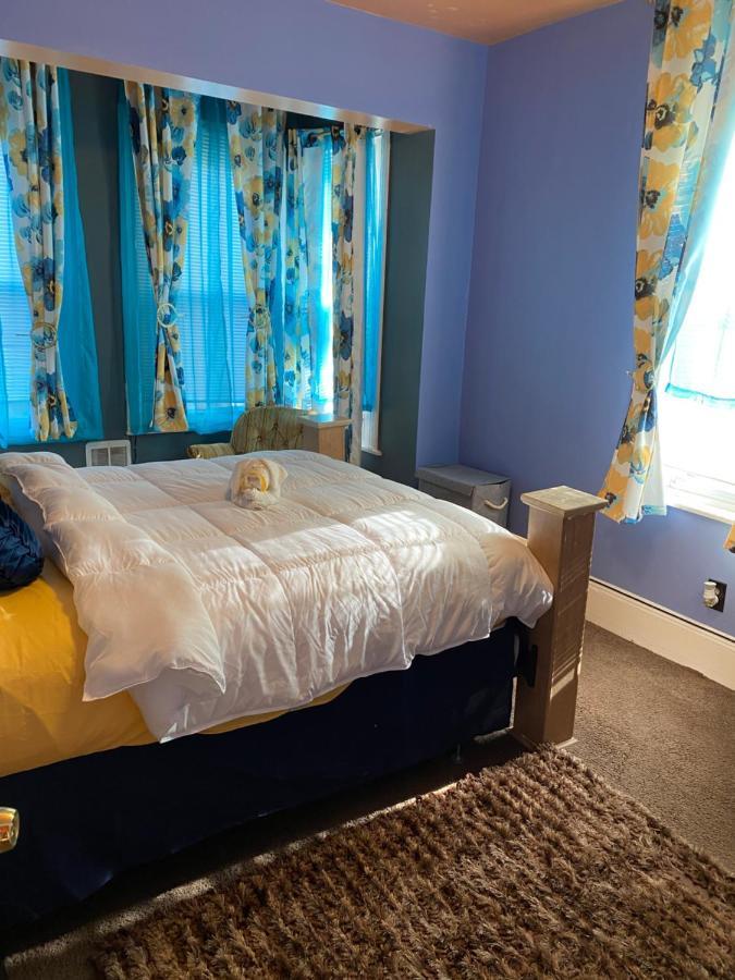 Bed By The Hour Villa Филаделфия Екстериор снимка