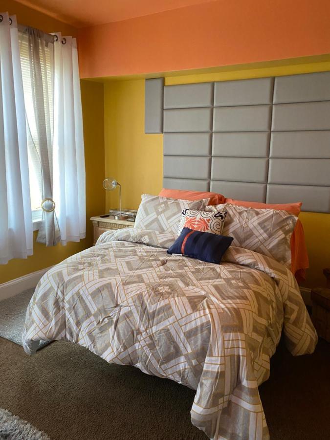 Bed By The Hour Villa Филаделфия Екстериор снимка