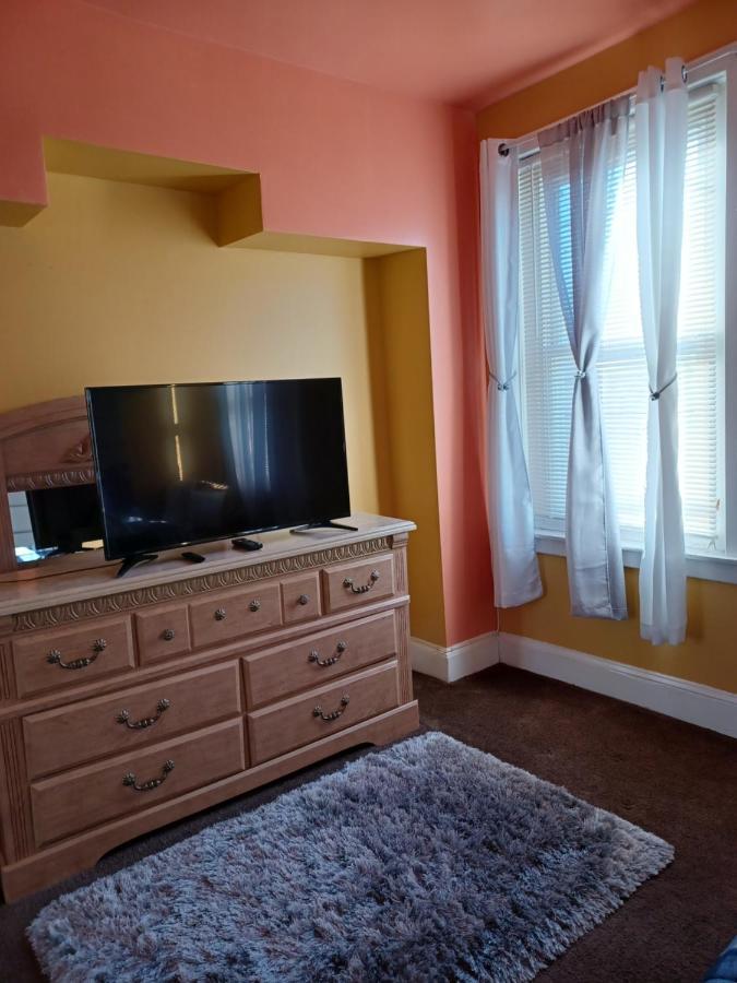 Bed By The Hour Villa Филаделфия Екстериор снимка