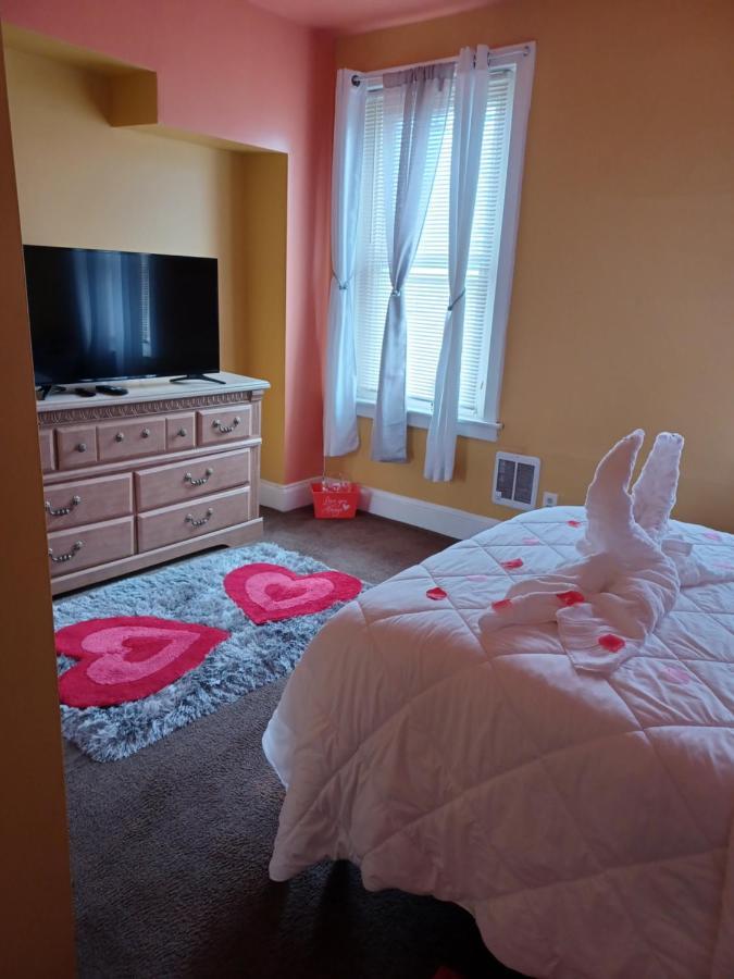 Bed By The Hour Villa Филаделфия Екстериор снимка